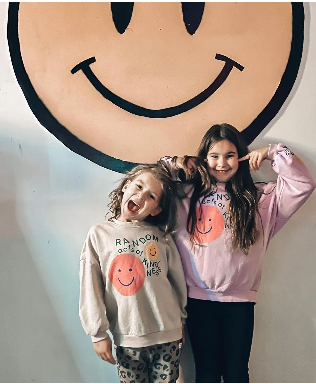 BE KIND UNISEX JUMPER