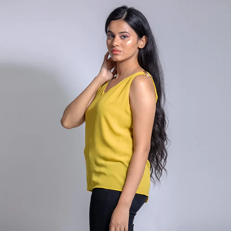Buckle Top