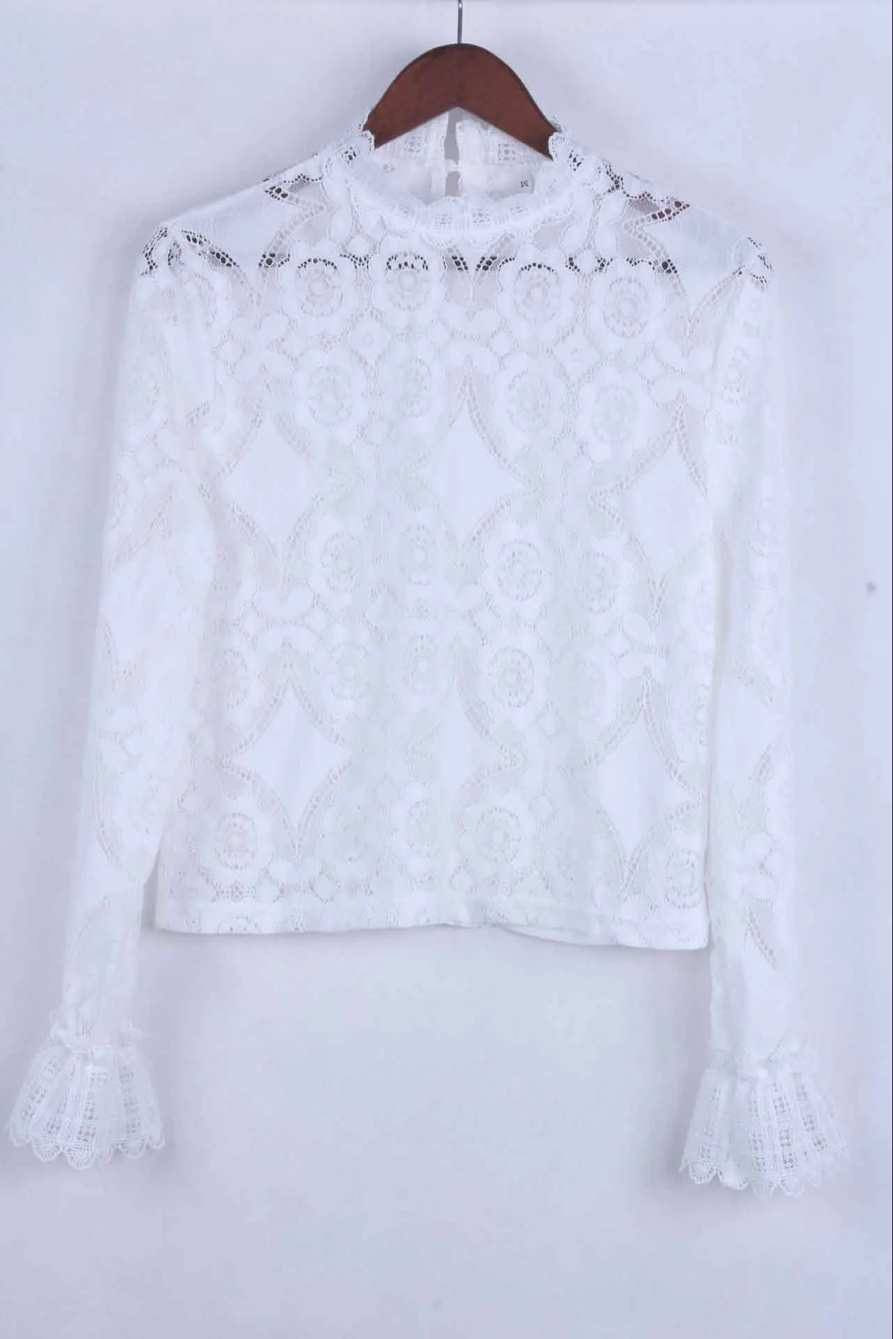 Dunnmall Solid Lace Tops (2 Colors)
