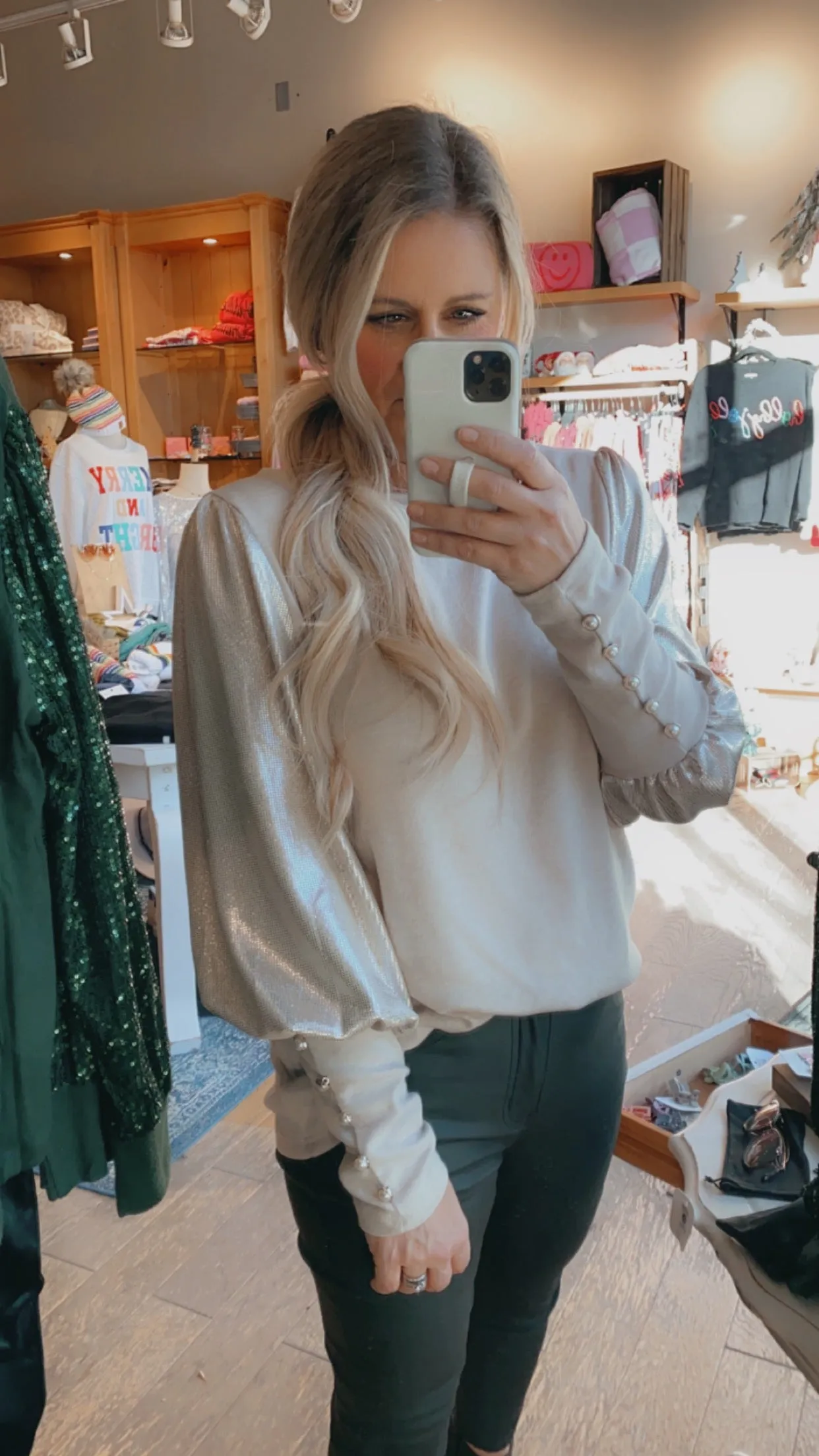 Scottie Holiday Top