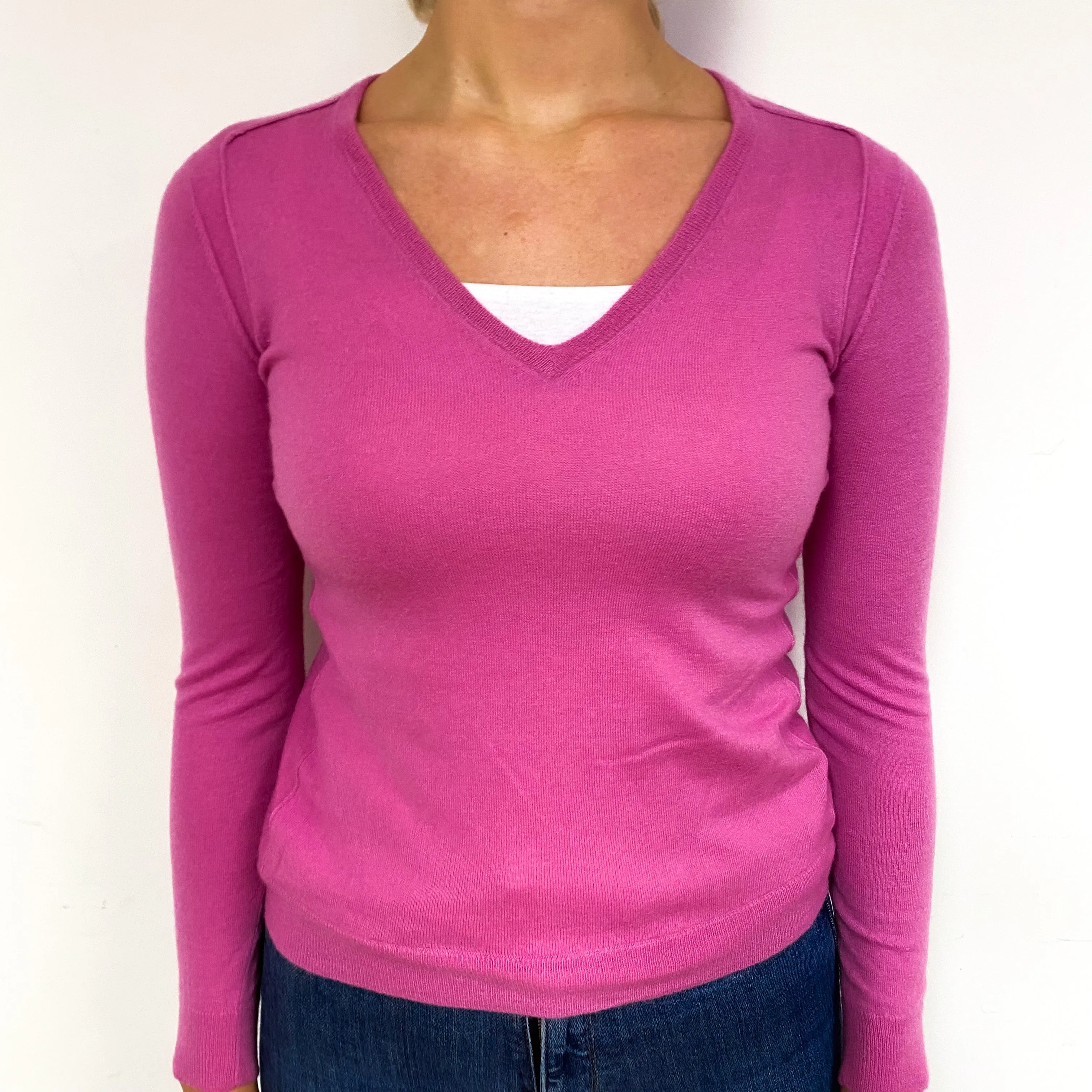Sweet Pea Pink Fine Knit Cashmere V-Neck Jumper Small