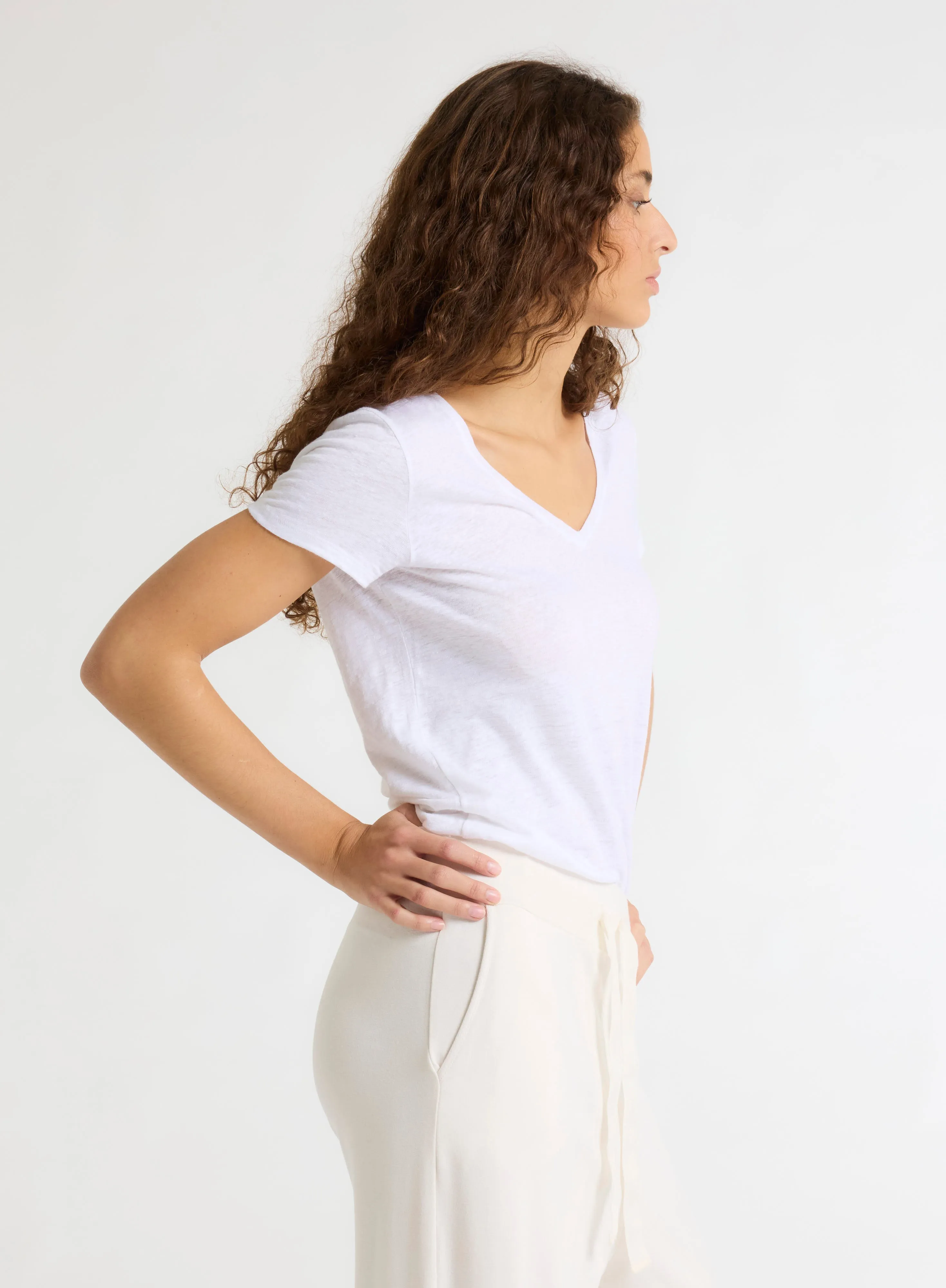 T-shirt Blanc Col V Manches Courtes en Lin et Elasthanne