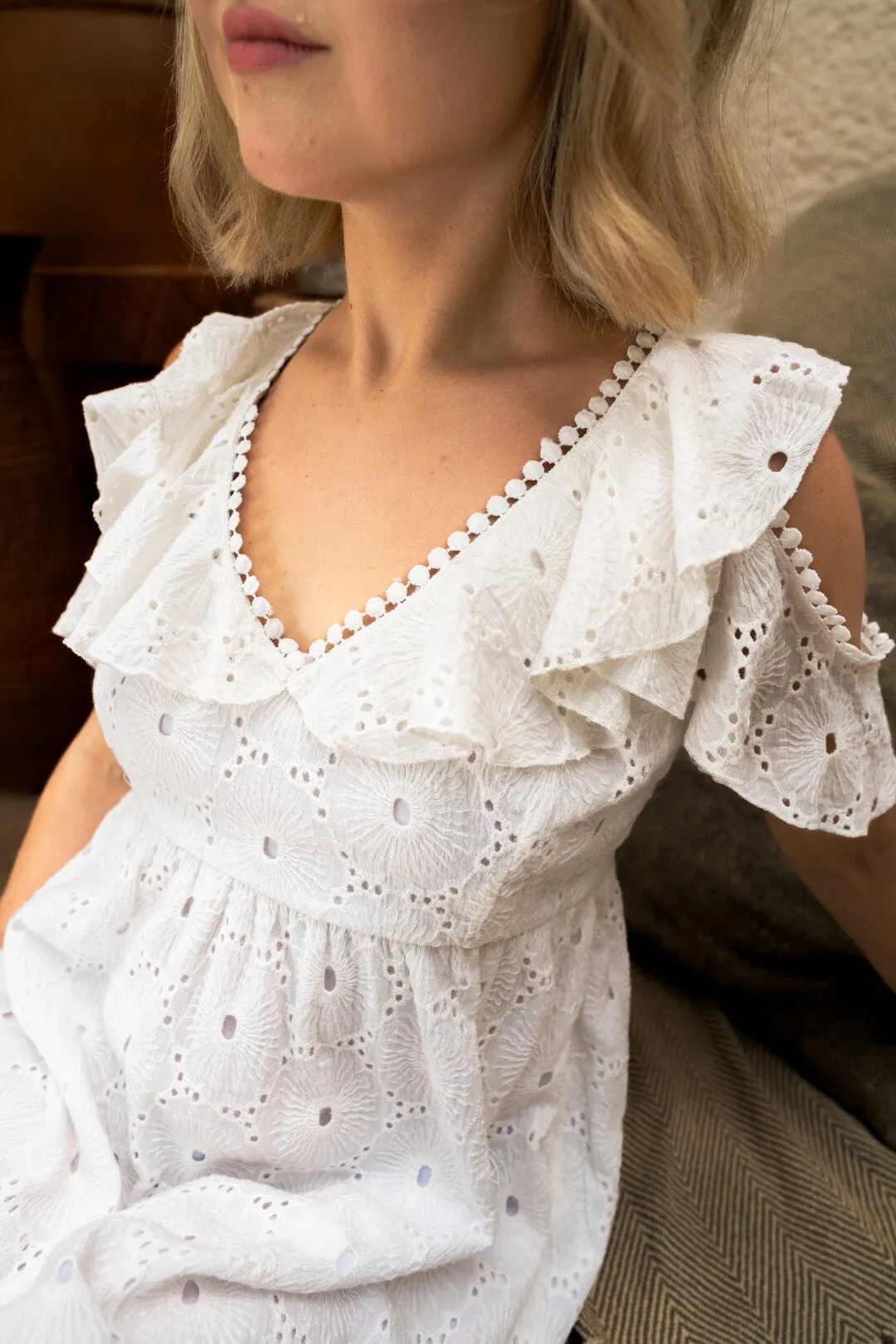 TIE-DETAIL RUFFLE DRESS