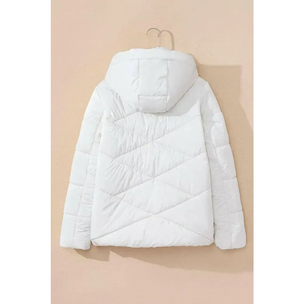 Timeless Quilted Puffer Coat Elevates Luxury Fashion for Women