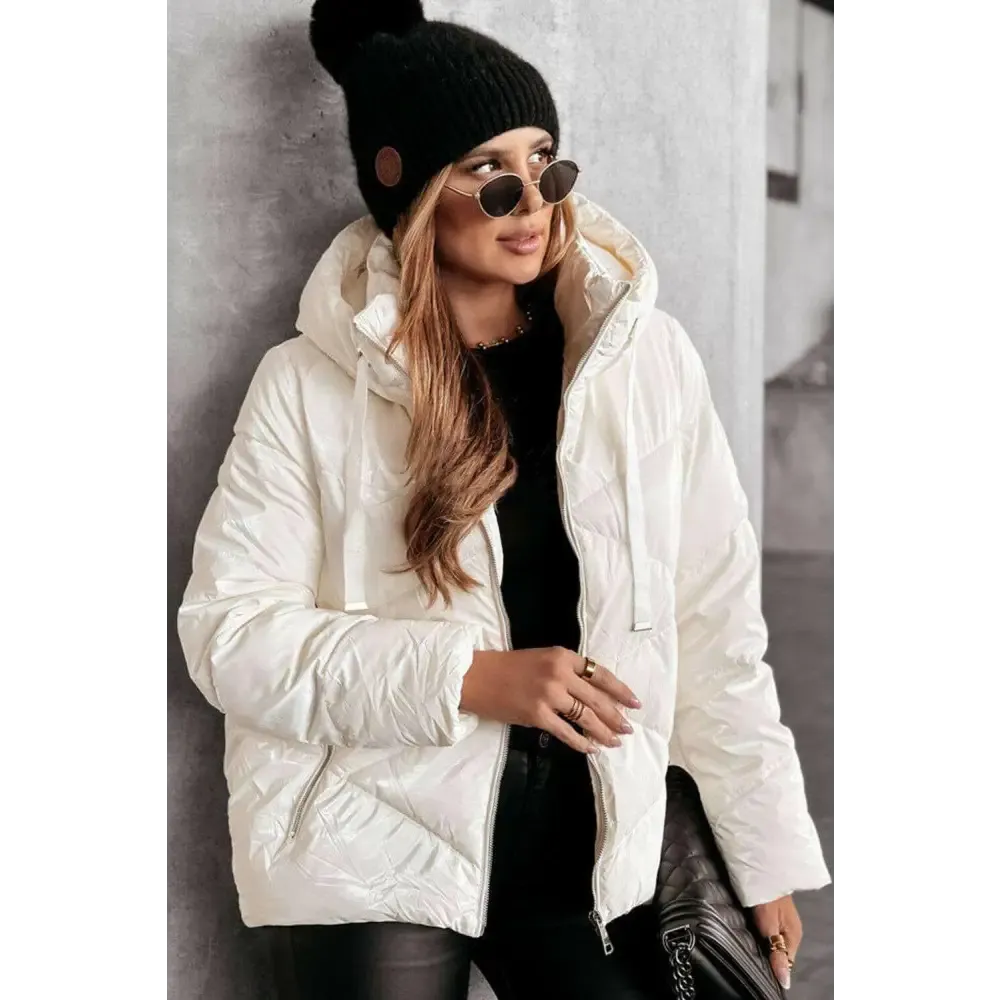 Timeless Quilted Puffer Coat Elevates Luxury Fashion for Women