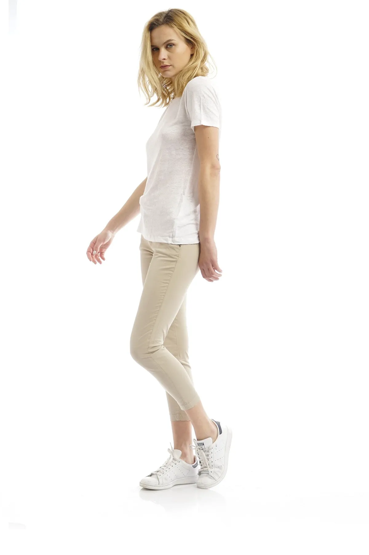 V Back Crew Linen Tee